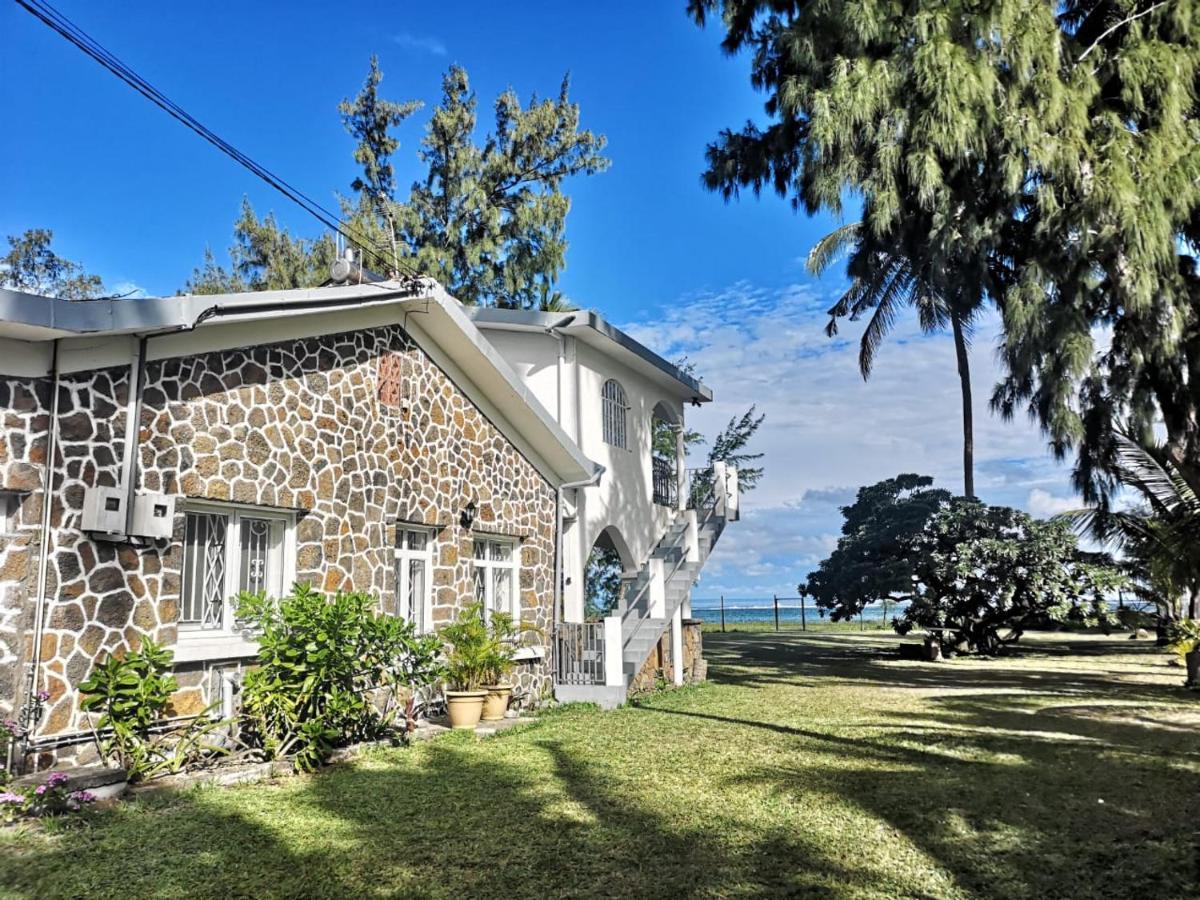 Villa Karel Mauritius Beach House Riambel Bagian luar foto